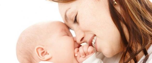 Assorbenti post parto per donna.  Gli assorbenti convenzionali possono sostituire gli assorbenti postpartum e quali sono meglio scegliere