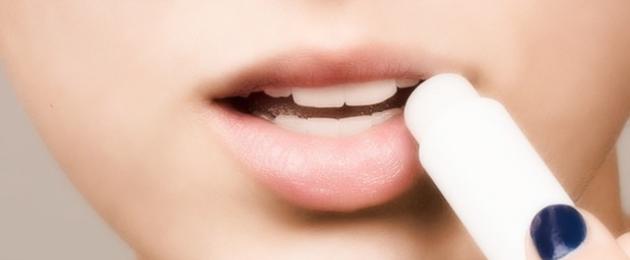 «Заеды надоеды»: почему трескаются уголки губ и как лечить. Трещины в уголках губ – причины и лечение