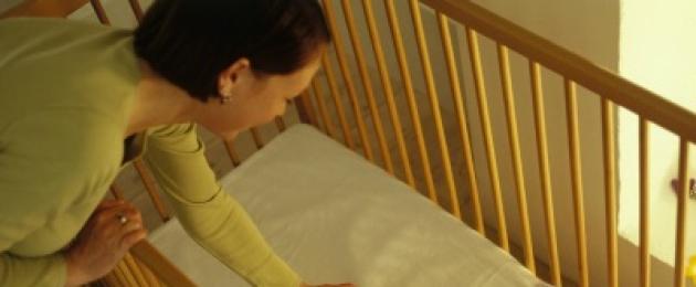 Ребенок 1 год ночью метается по кровати. Ребенок беспокойно спит ночью: советы психологов