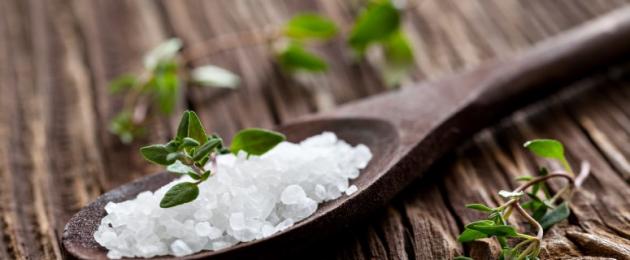 Il sale fa bene al corpo?  Sale e sale marino: buono o cattivo?  In quali dosi dovrebbe essere consumato il sale, quali sono i suoi benefici e danni per il corpo.