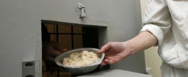Что едят зэки. Российские заключенные питаются хуже, чем при царе