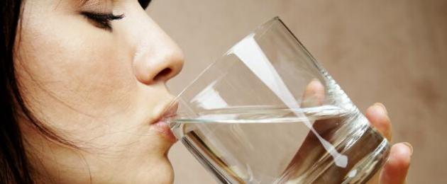 Сколько стаканов боржоми можно пить в день, чтобы получить пользу для здоровья и избежать вреда? Минеральная вода «Боржоми»: показания к применению и отзывы. 